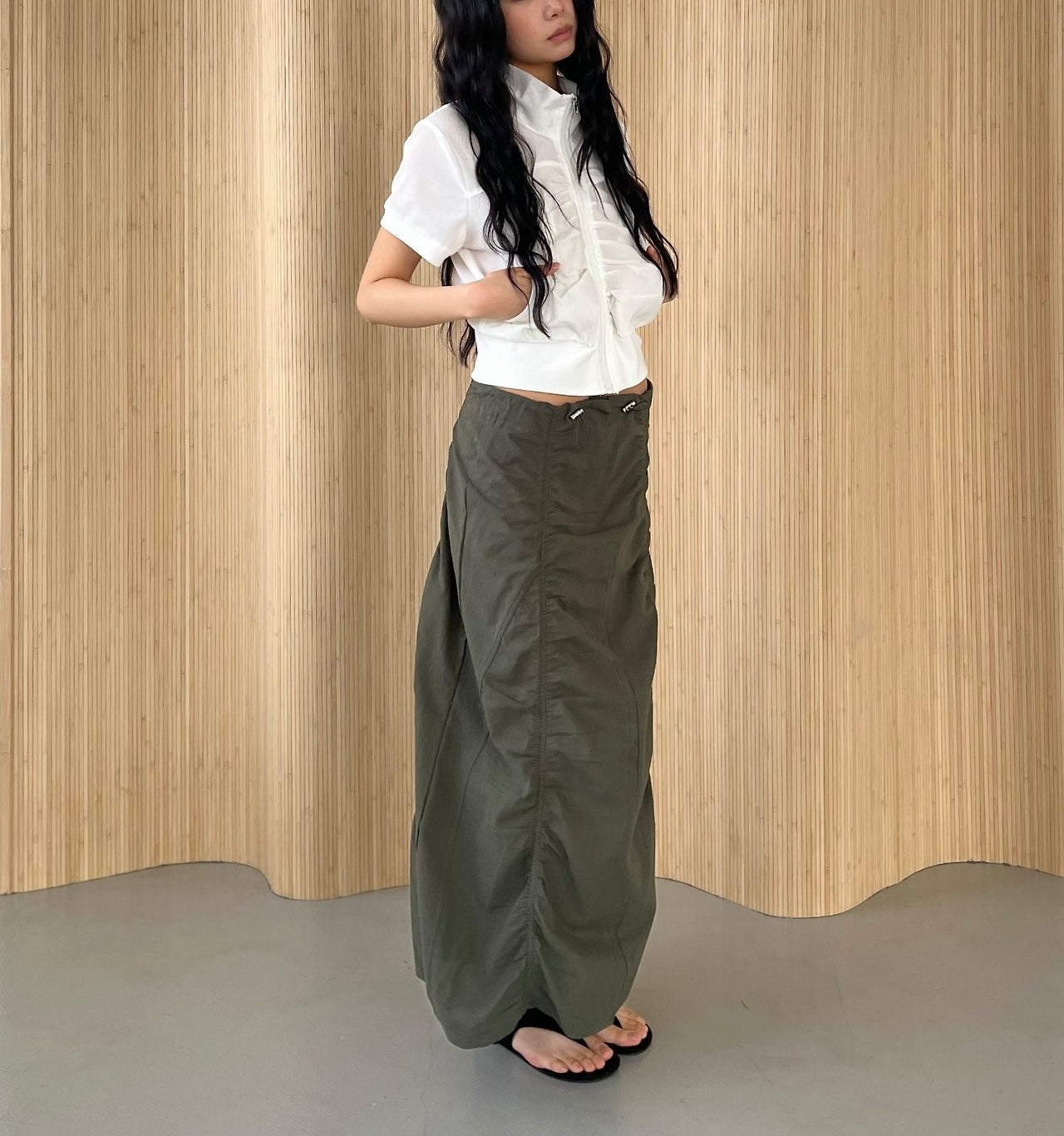 ASKHAKI Cooling Shirred Stand Collar Cropped Zip-Up