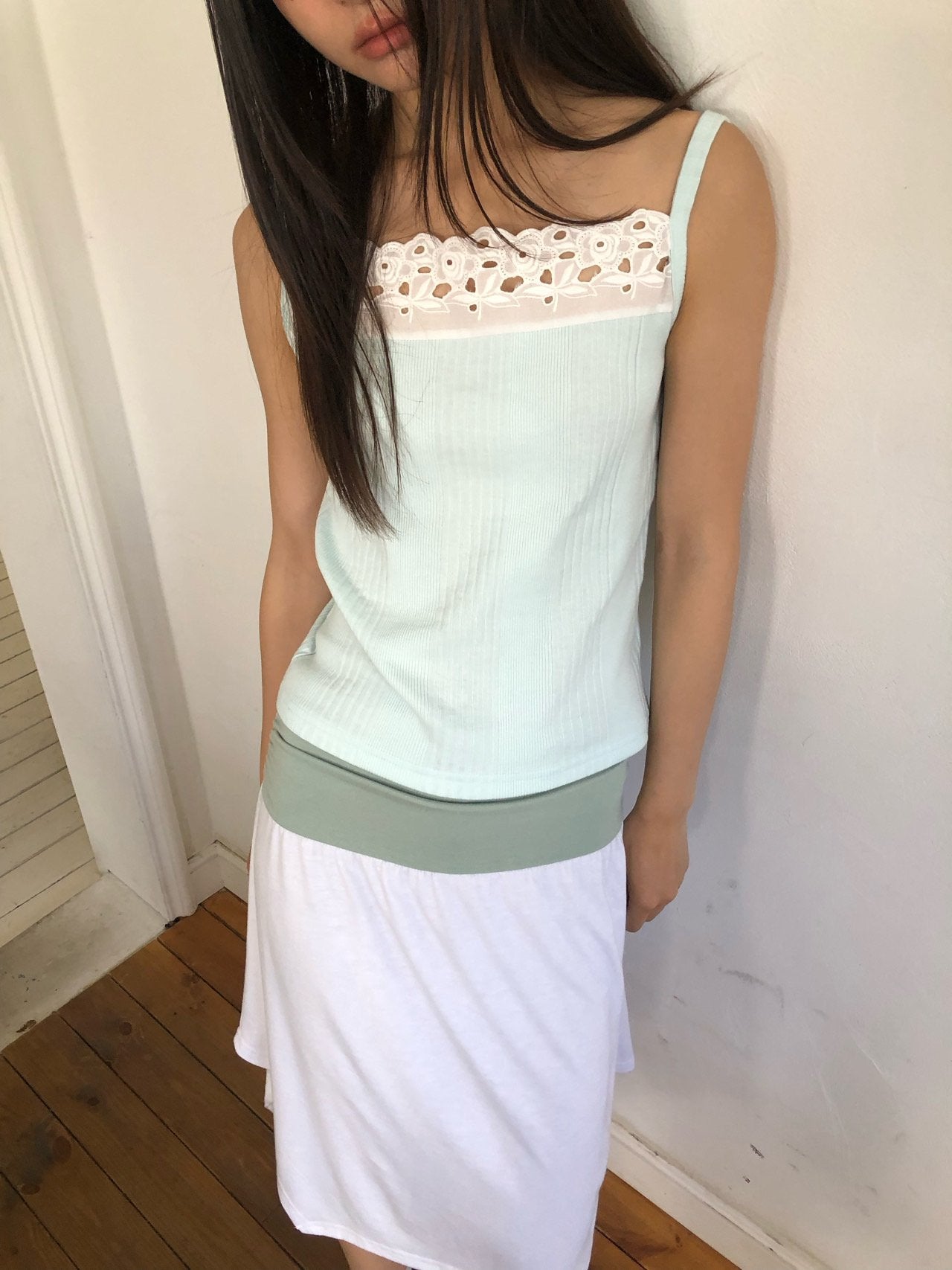 (2Pack)NueFlash Eyelet Lace Yoke Pintuck Sleeveless Top