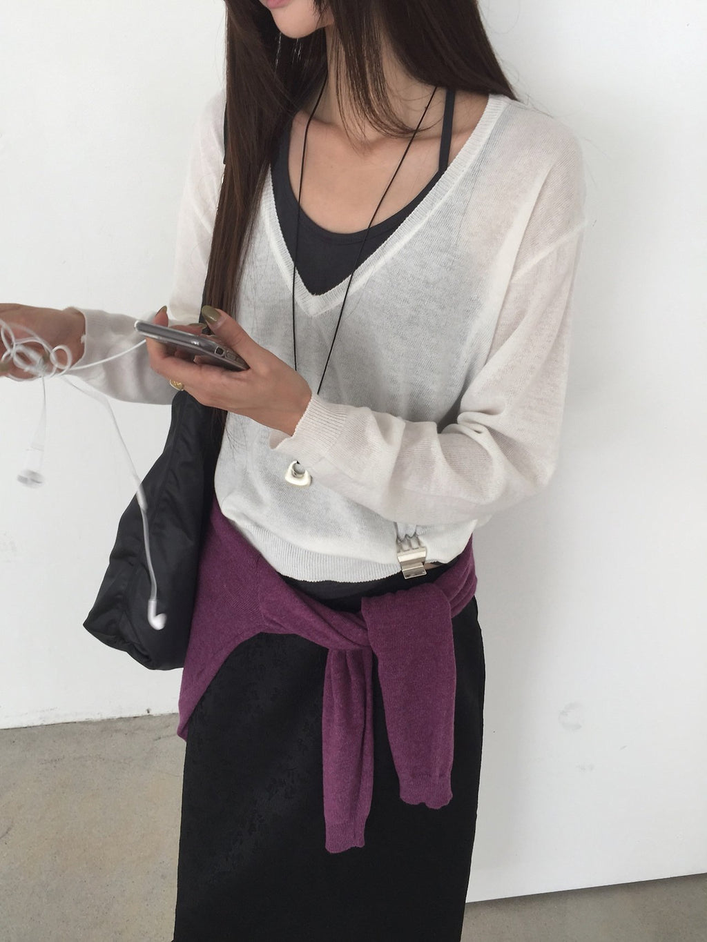 Nweol Deep V-Neck Long Sleeve Knit Top