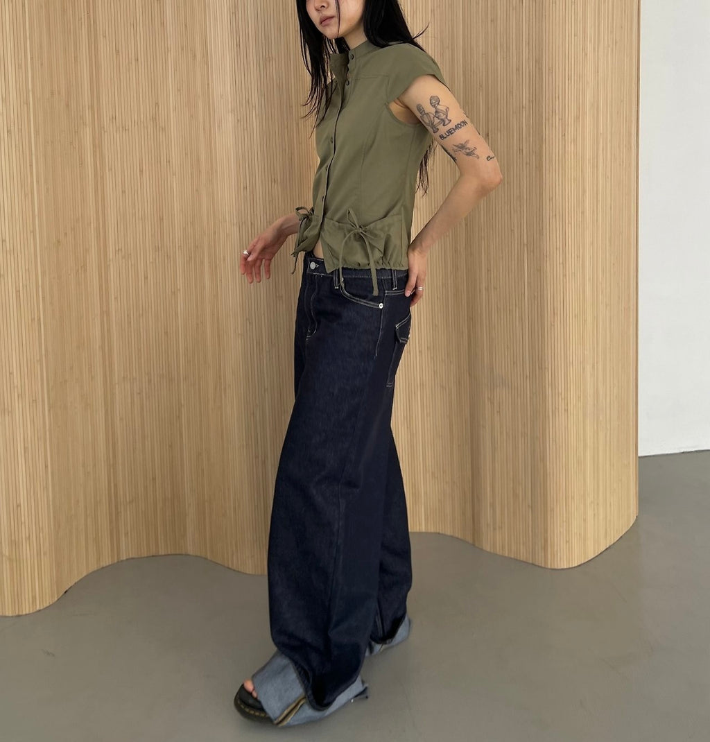 ASKHAKI Stand Collar Patch Pocket Drawstring Hem Cropped Shirt