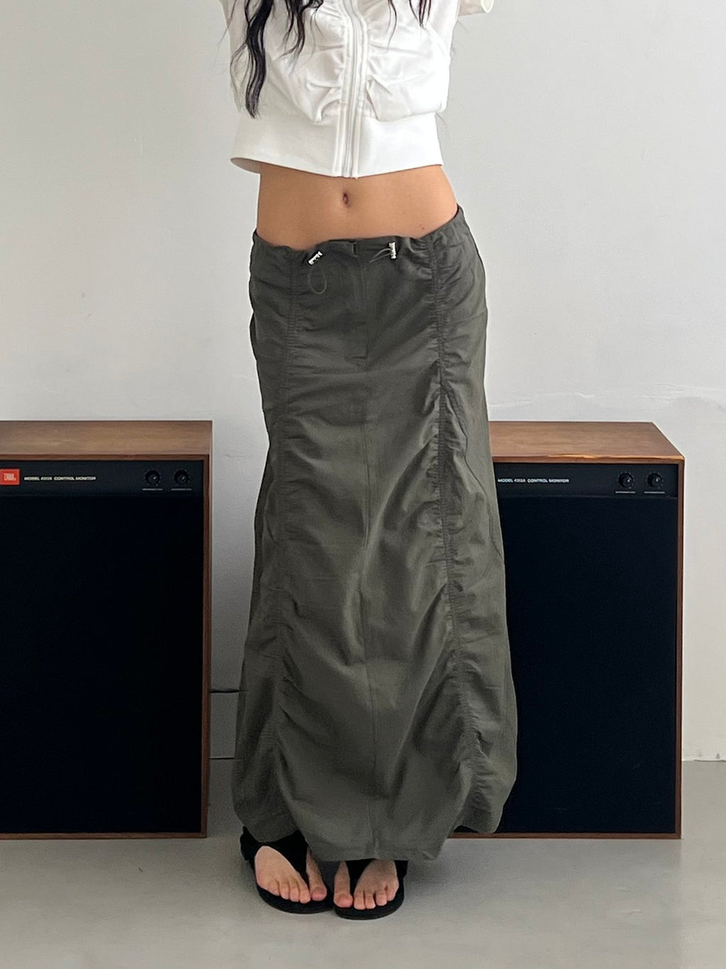 ASKHAKI Gathered Side Balloon Hem Long Skirt