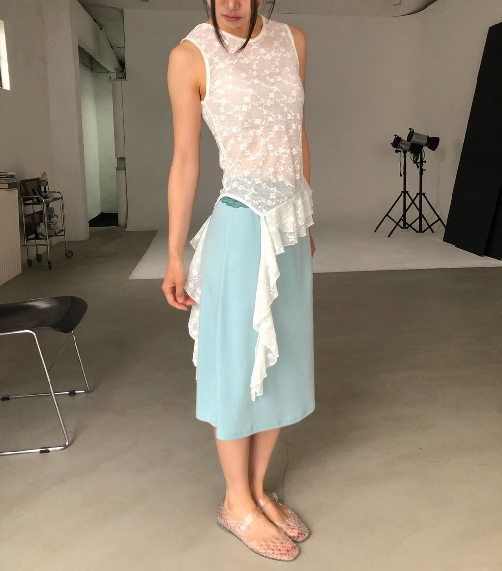 NueFlash Floral Lace Asymmetric Ruffle Hem Sleeveless Top