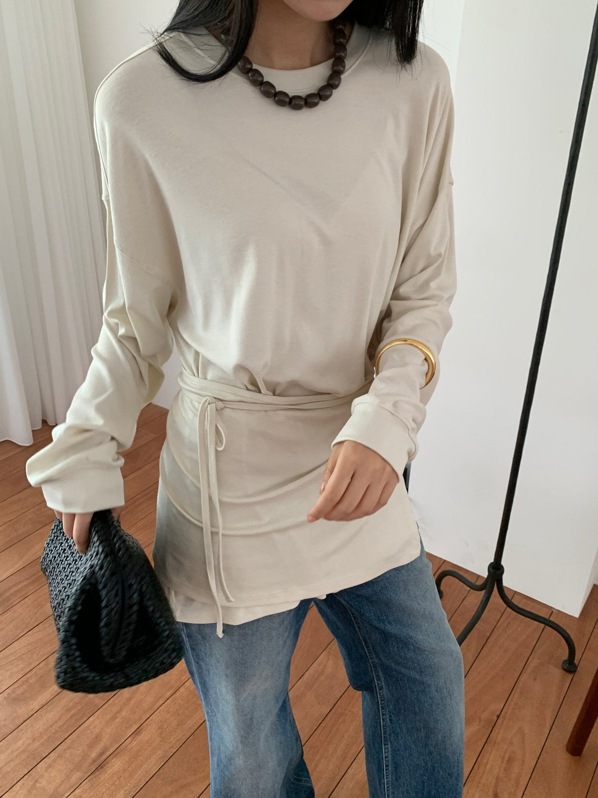 Black wrap top set front detail