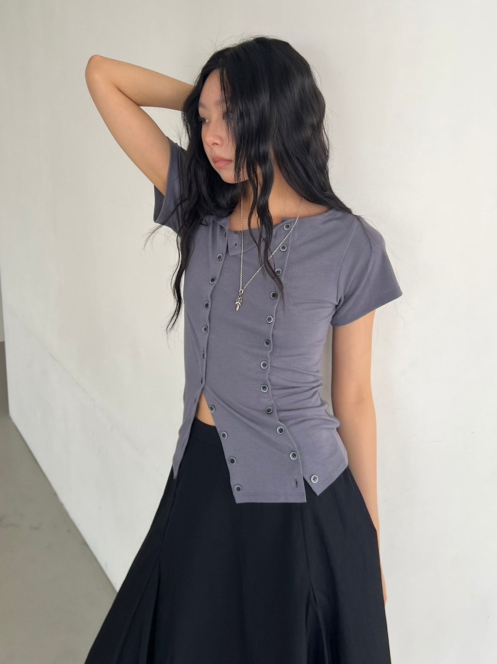ASKHAKI Snap Button Front Slim Cropped Short Sleeve Top
