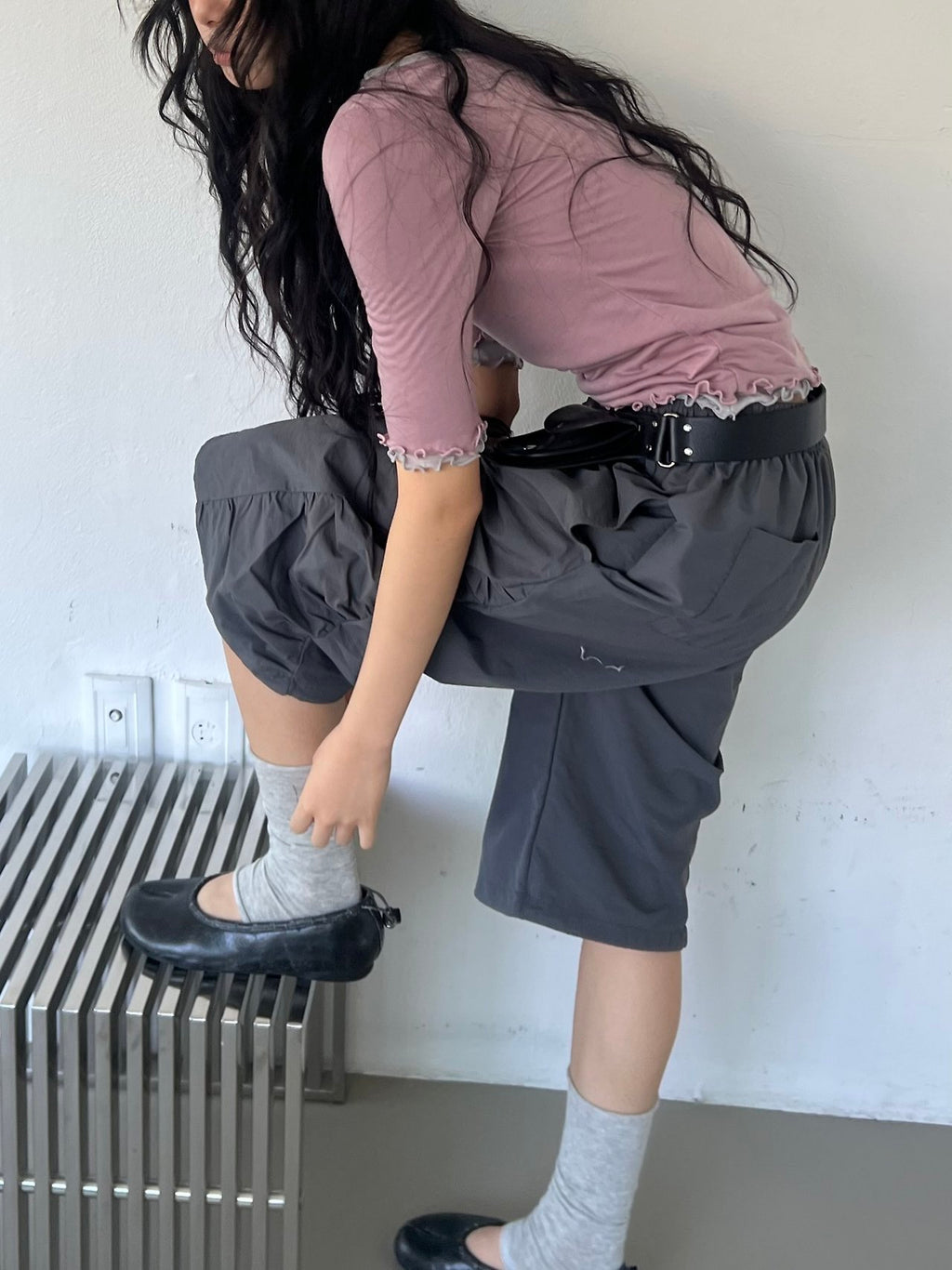 ASKHAKI Side Shirring Drawstring Hem Wide Bermuda Pants