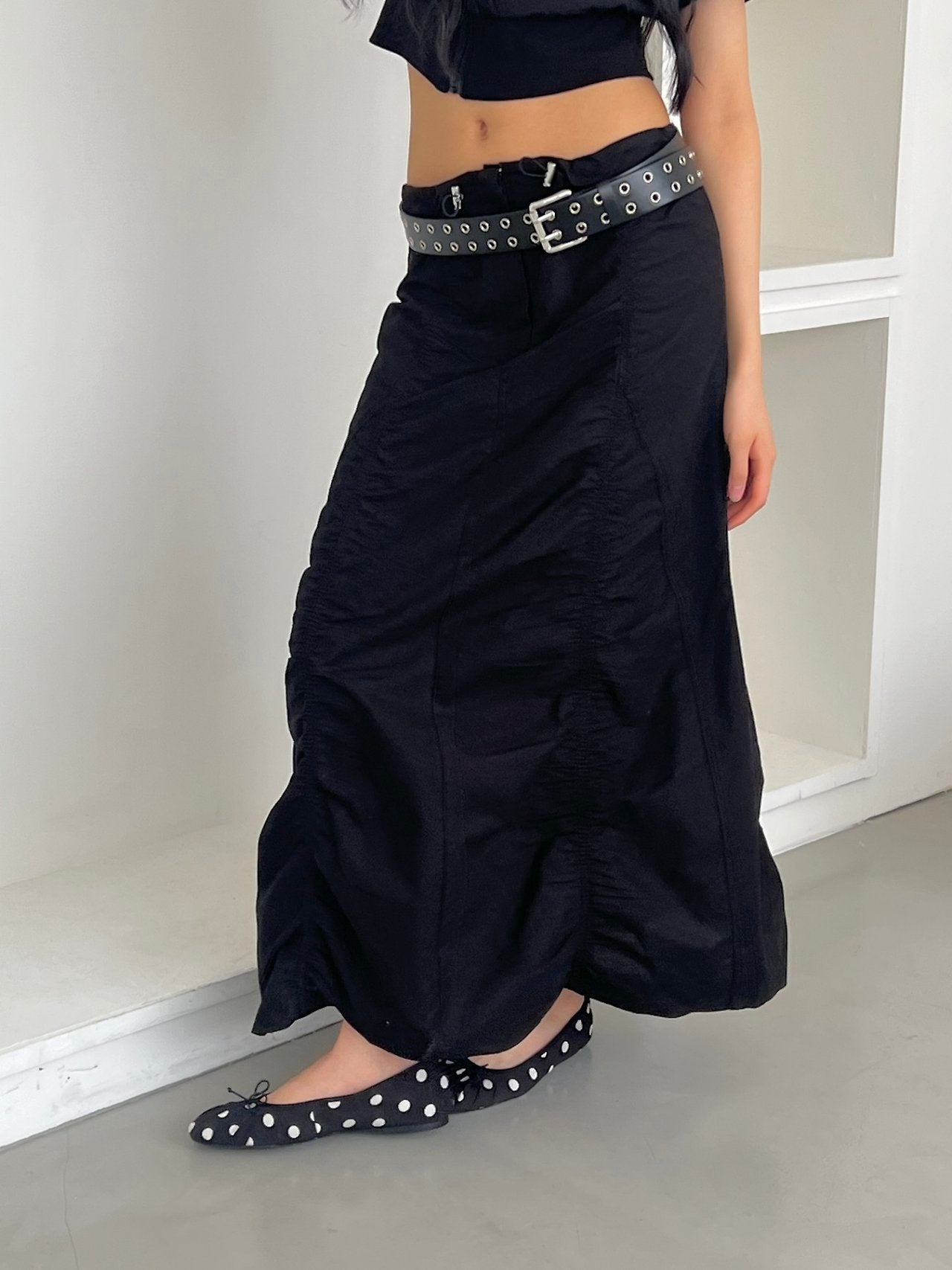 ASKHAKI Gathered Side Balloon Hem Long Skirt