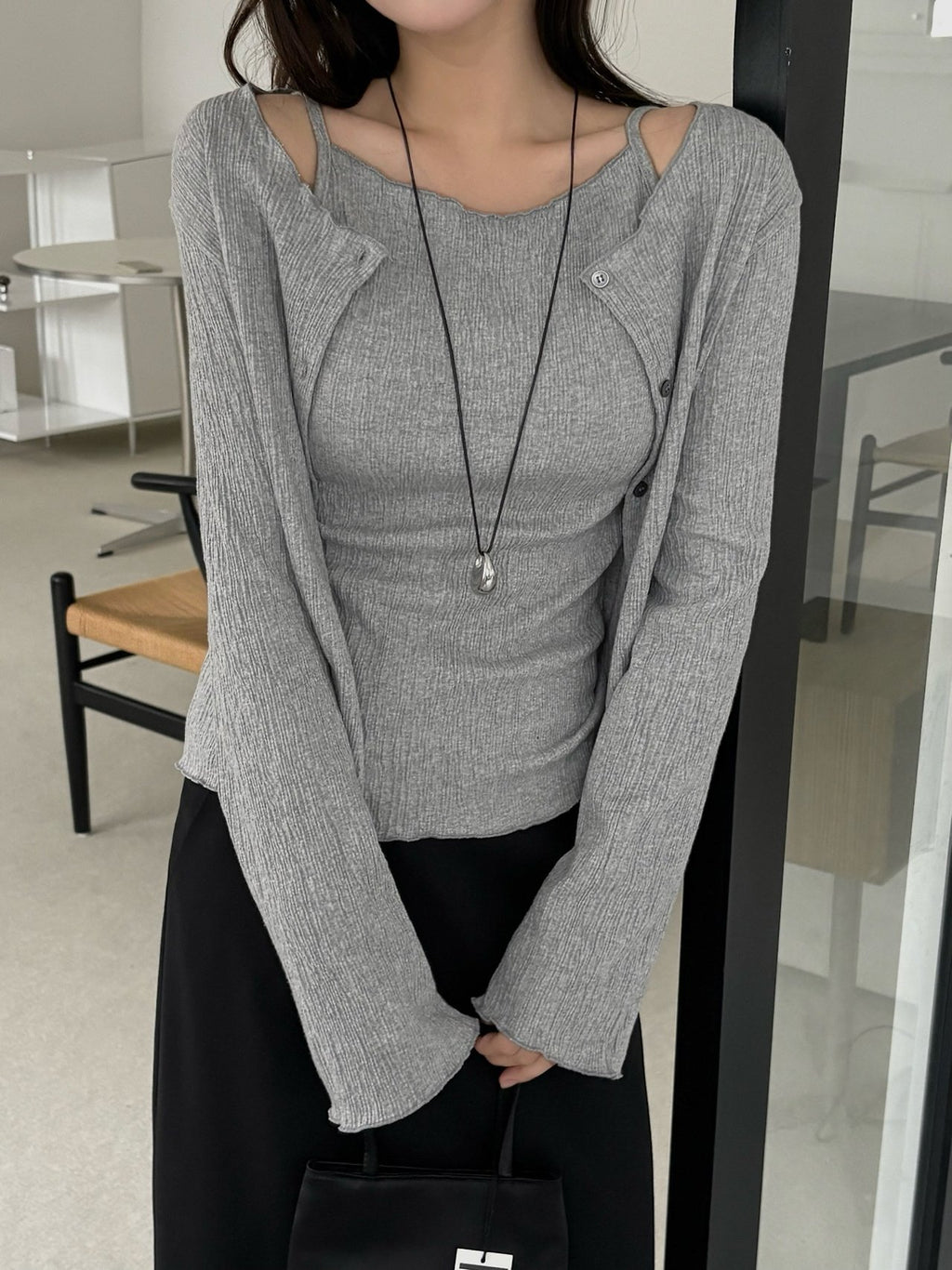 Melange gray pleated cardigan and tank top set with flared cuffs