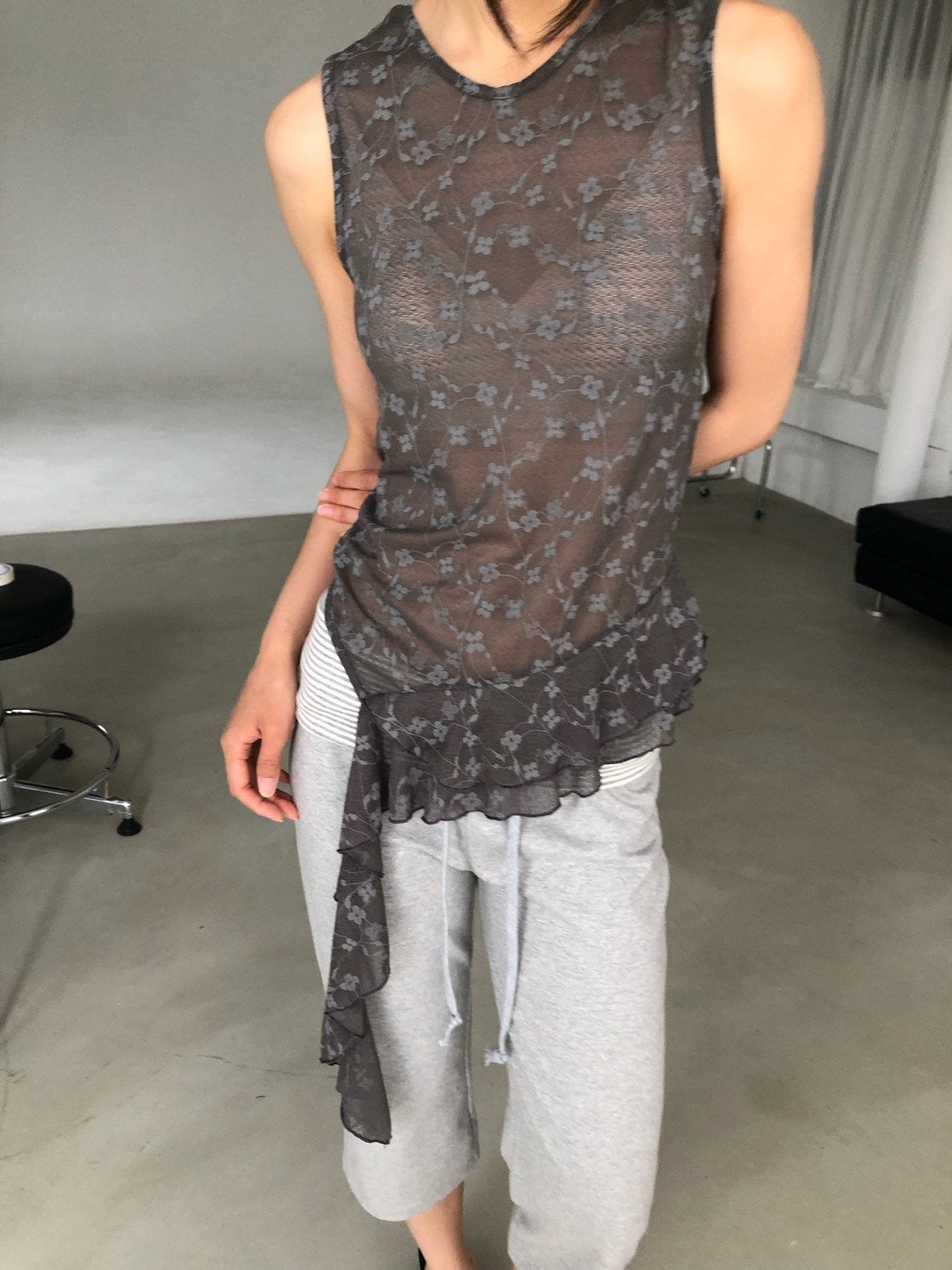 NueFlash Floral Lace Asymmetric Ruffle Hem Sleeveless Top