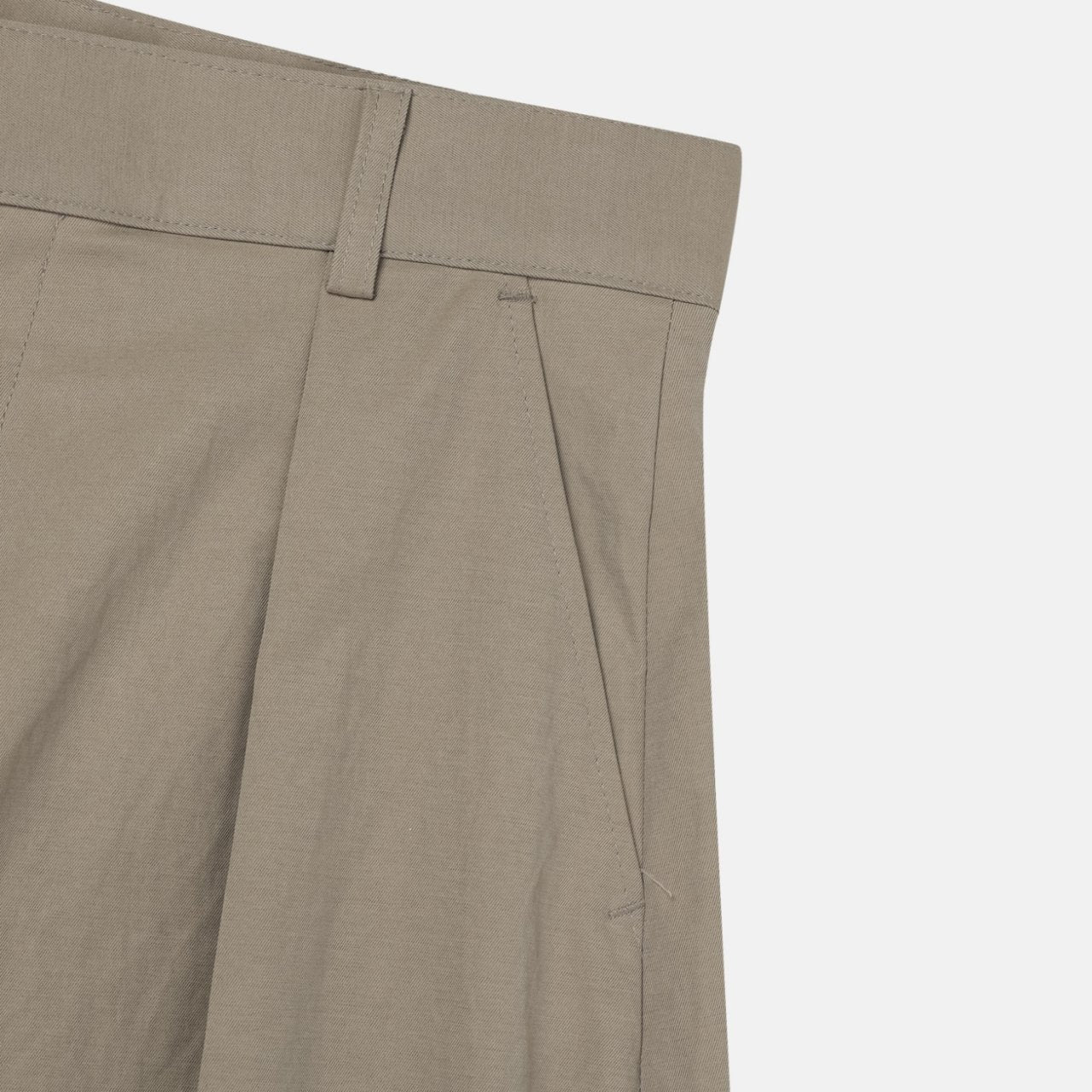 Fleur Relaxed Fit Pleated Chino Trousers