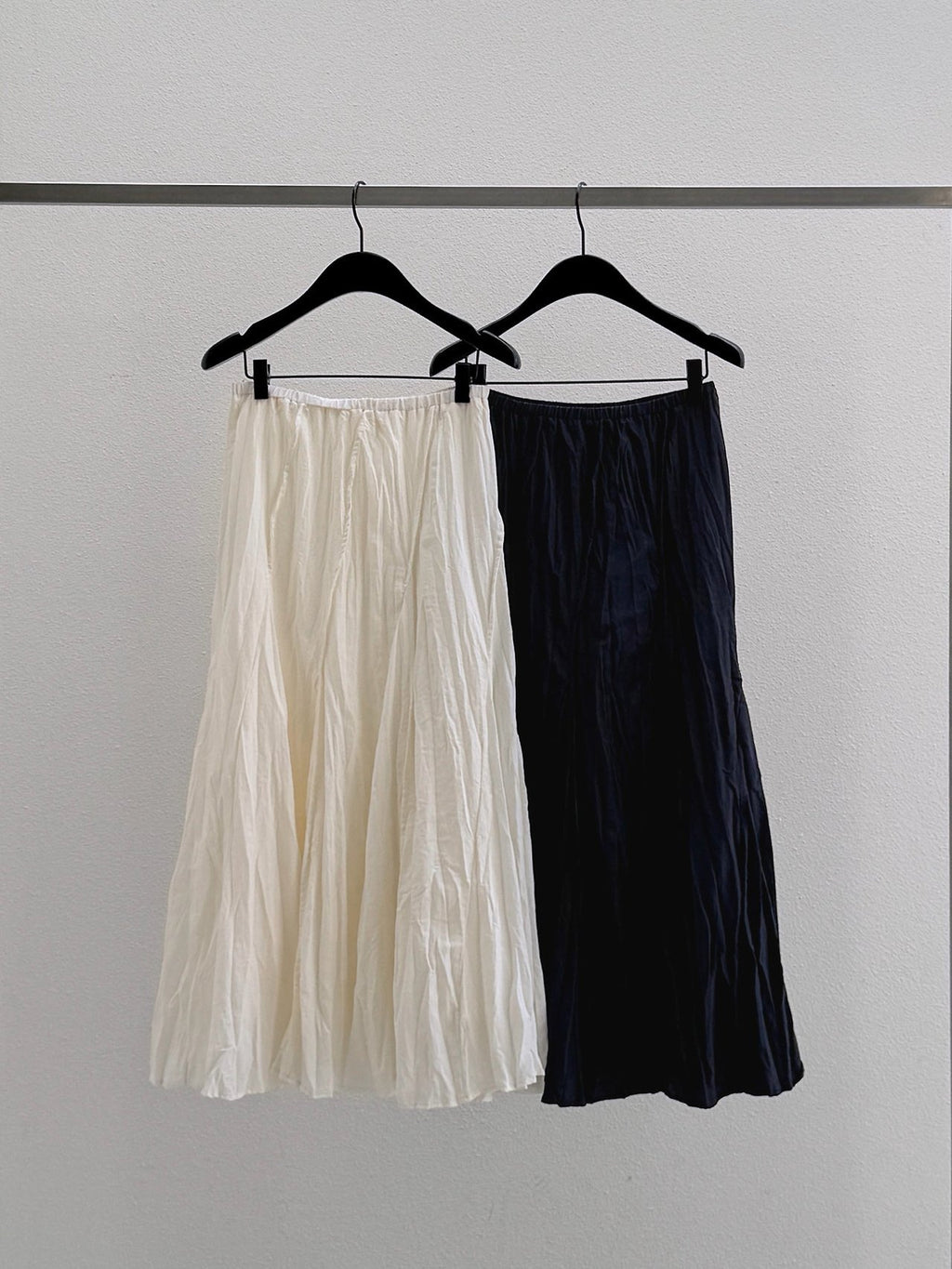 Elastic Waist Crinkle Texture Maxi Flare Skirt