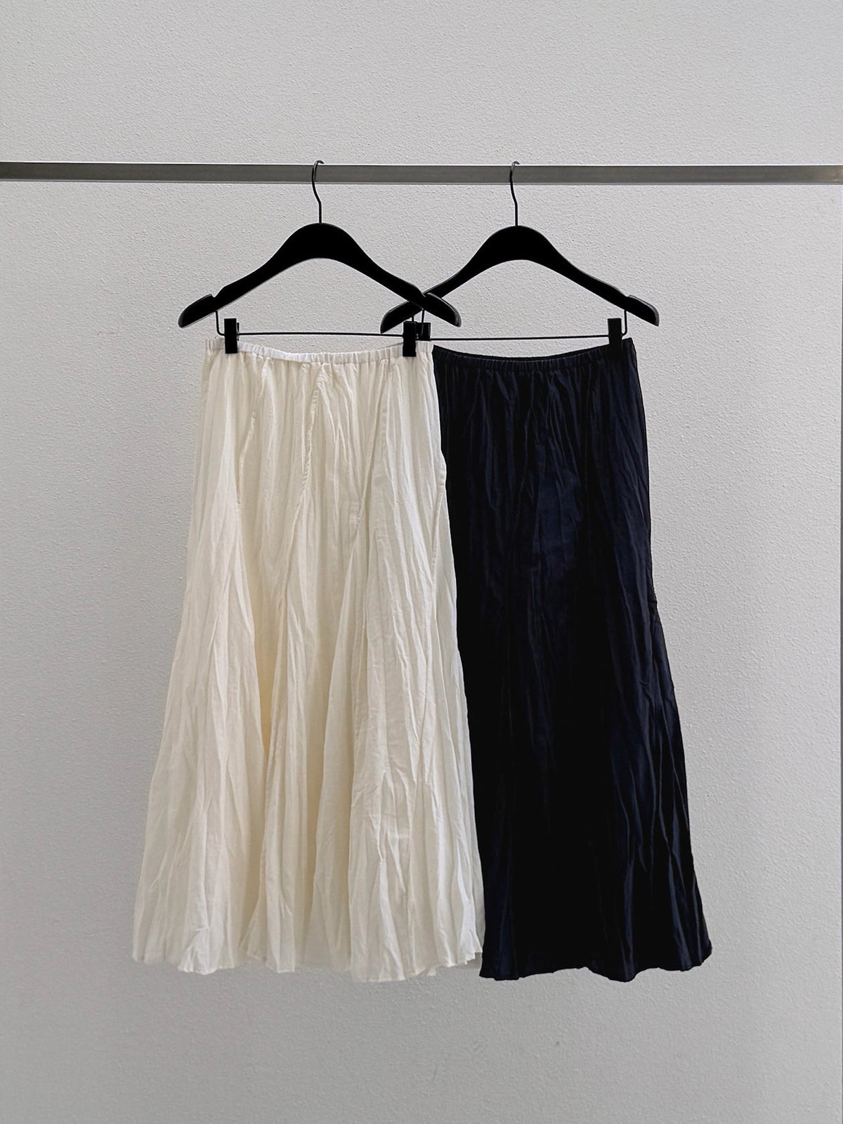 Elastic Waist Crinkle Texture Maxi Flare Skirt