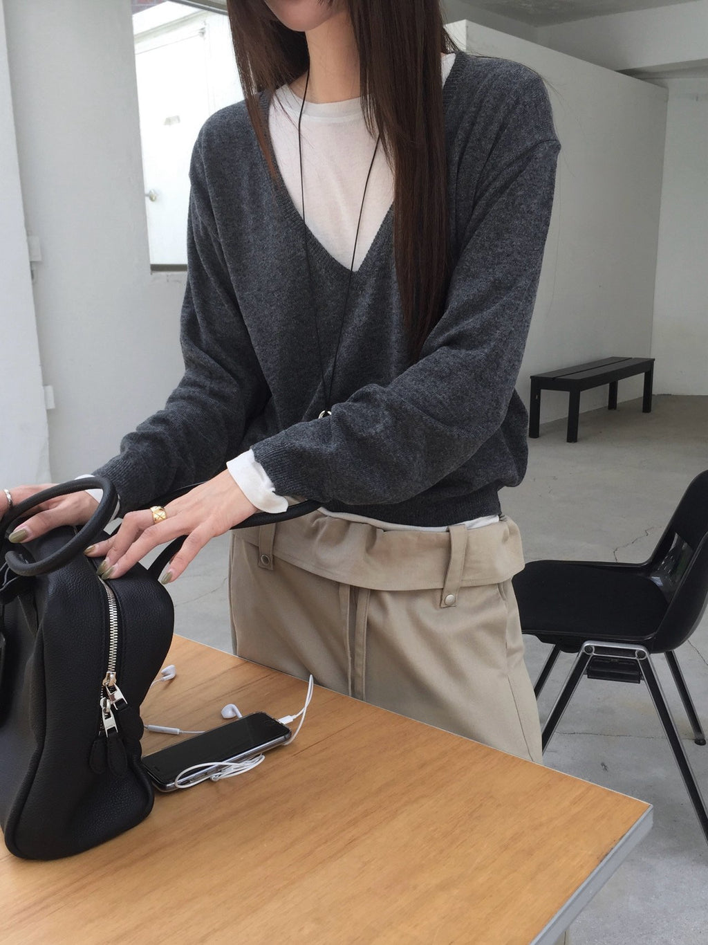 Nweol Deep V-Neck Long Sleeve Knit Top