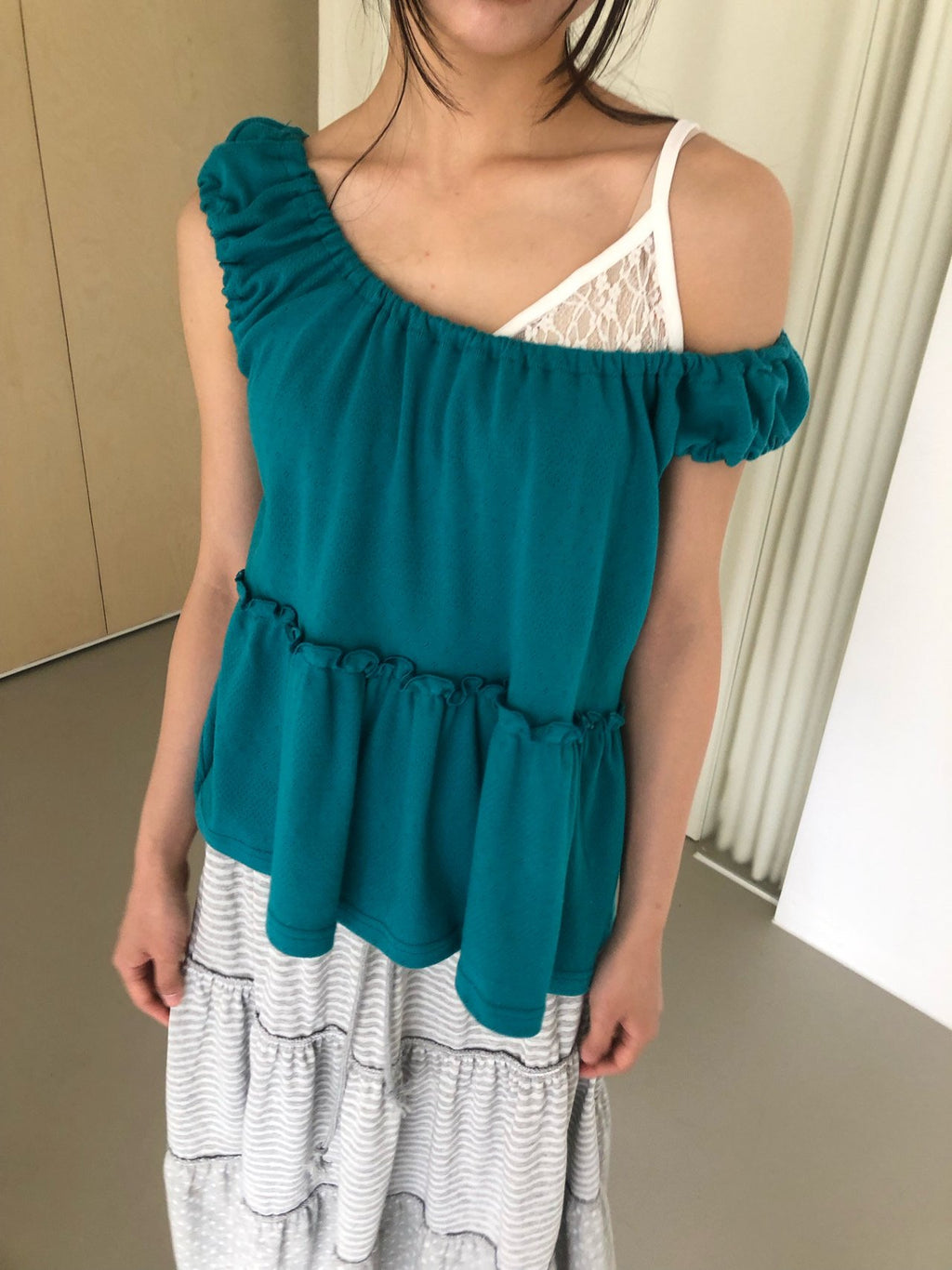 Nue Flash Gathered Sleeve Tiered Ruffle Top