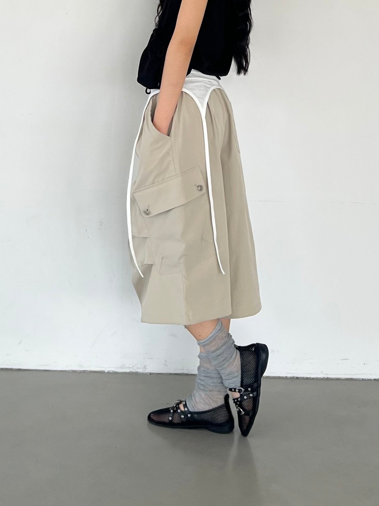 ASKHAKI Wide Leg Cargo Bermuda Shorts with Flap Pockets and Drawstring Hem