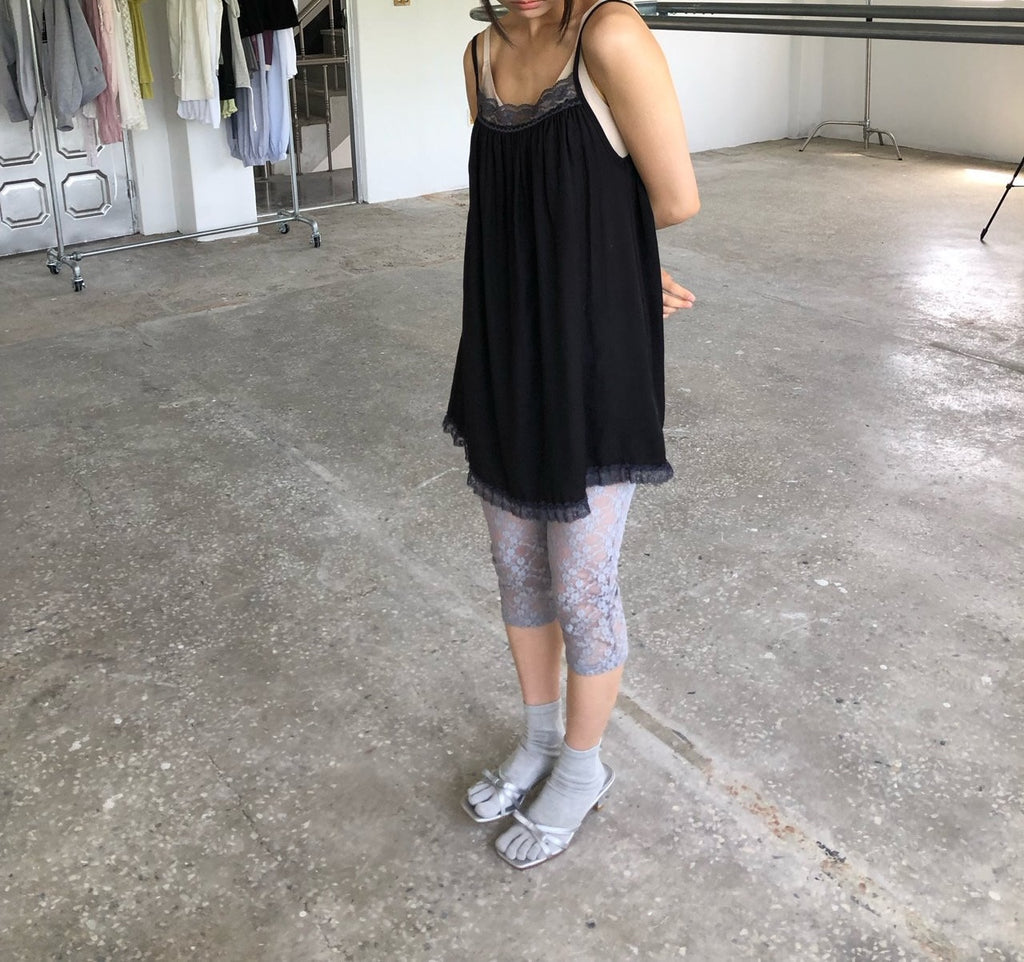 Nue Flash Lace Cropped Leggings