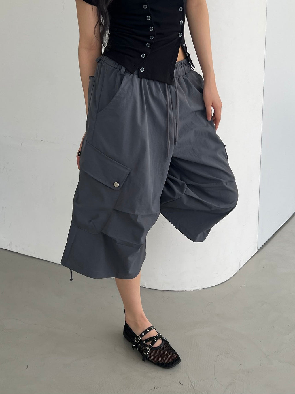 ASKHAKI Wide Leg Cargo Bermuda Shorts with Flap Pockets and Drawstring Hem
