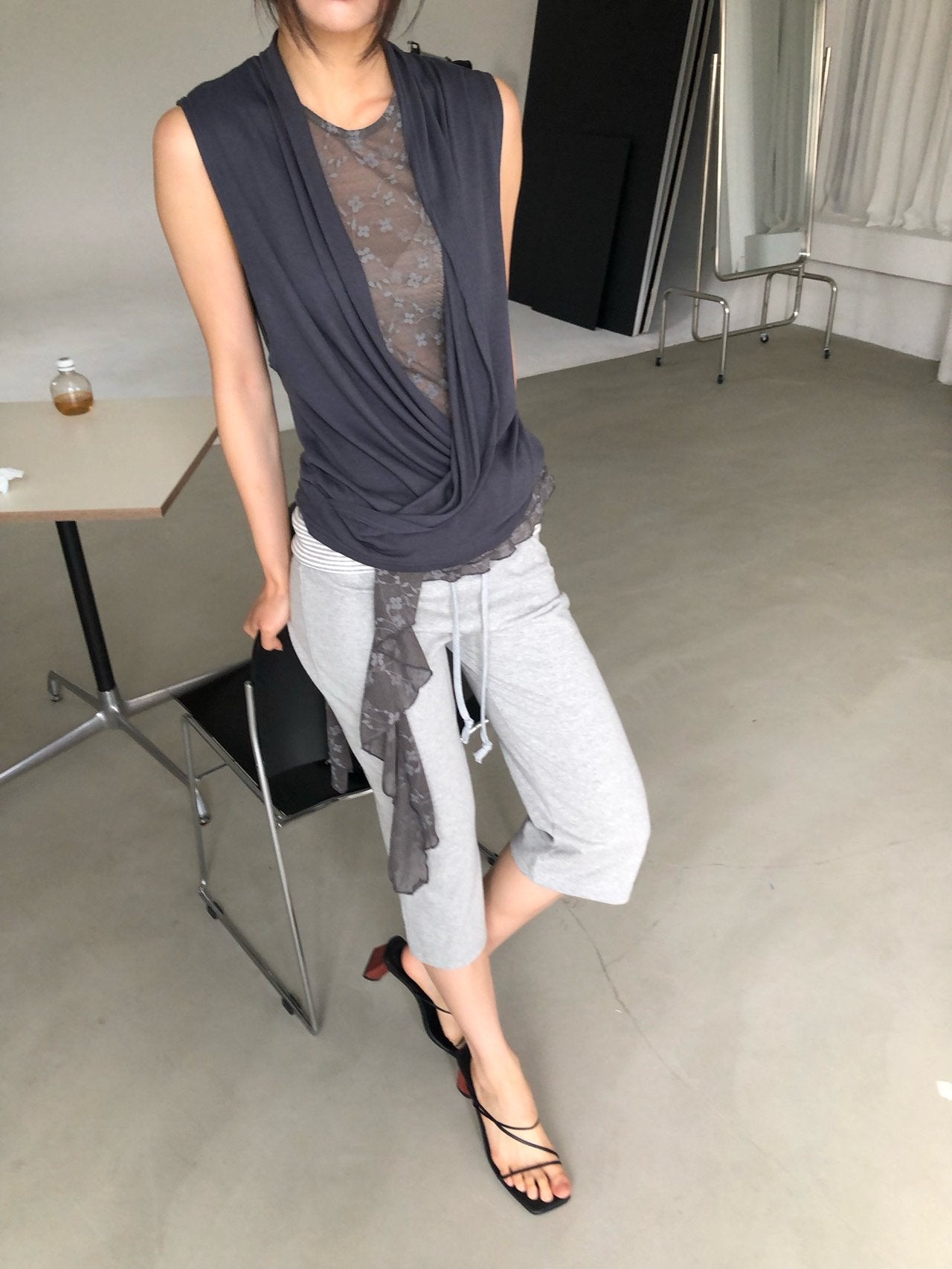 NueFlash Floral Lace Asymmetric Ruffle Hem Sleeveless Top