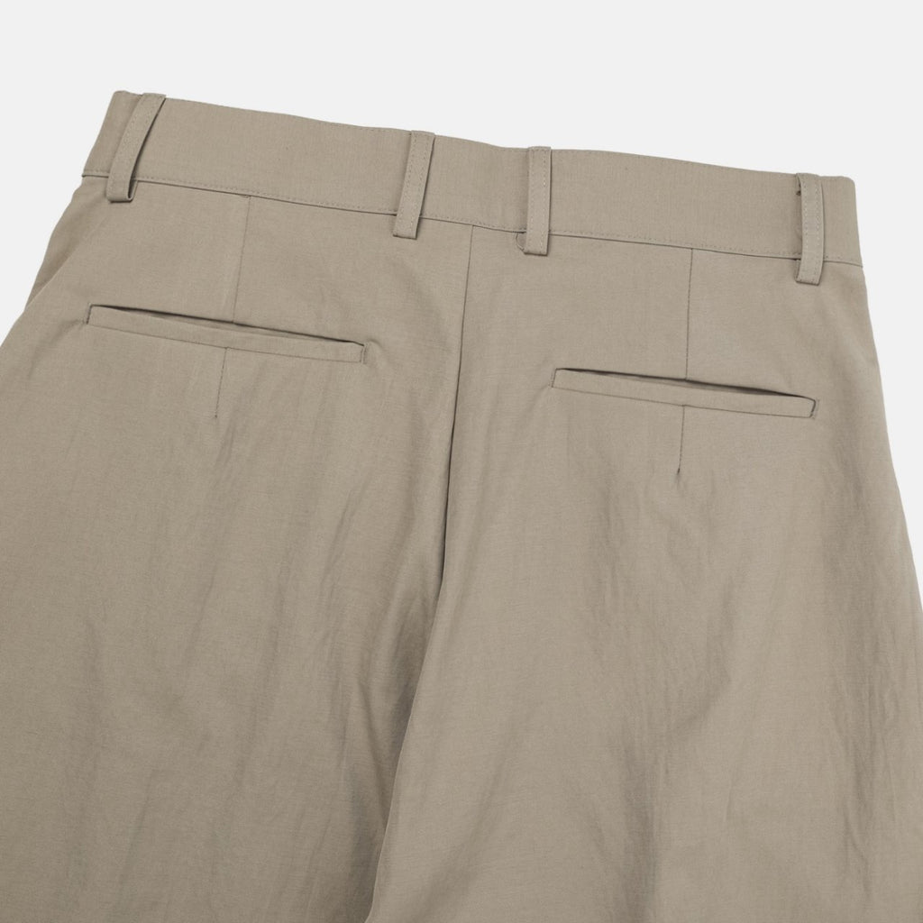 Pantaloni Chino Plissé a Vestibilità Morbida