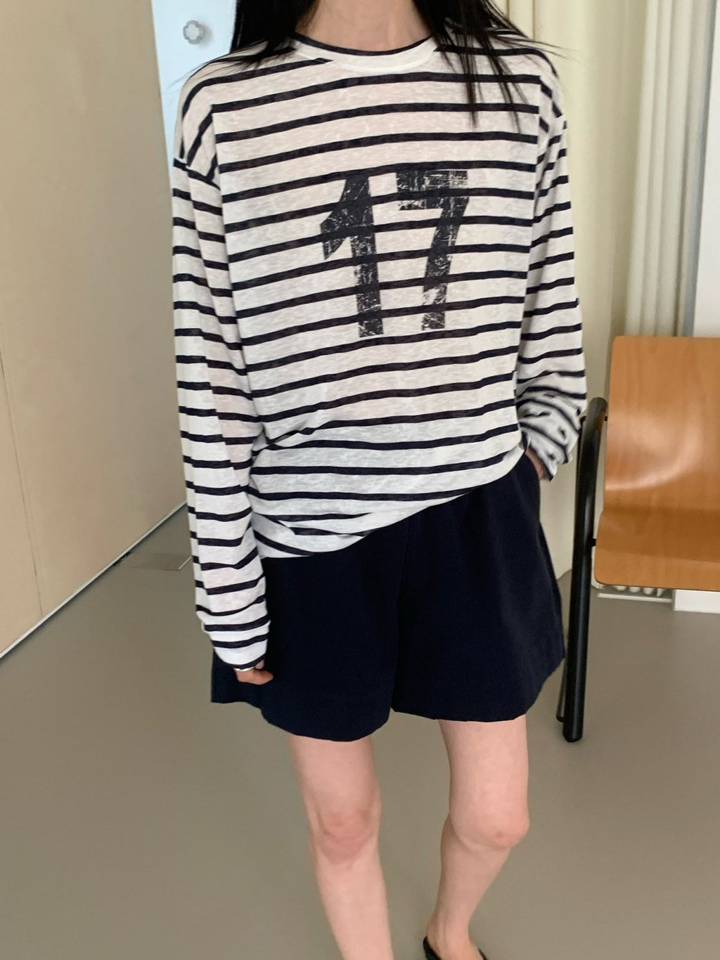 VAARA Number 17 Stripe Oversized Crew Neck Long Sleeve T-Shirt