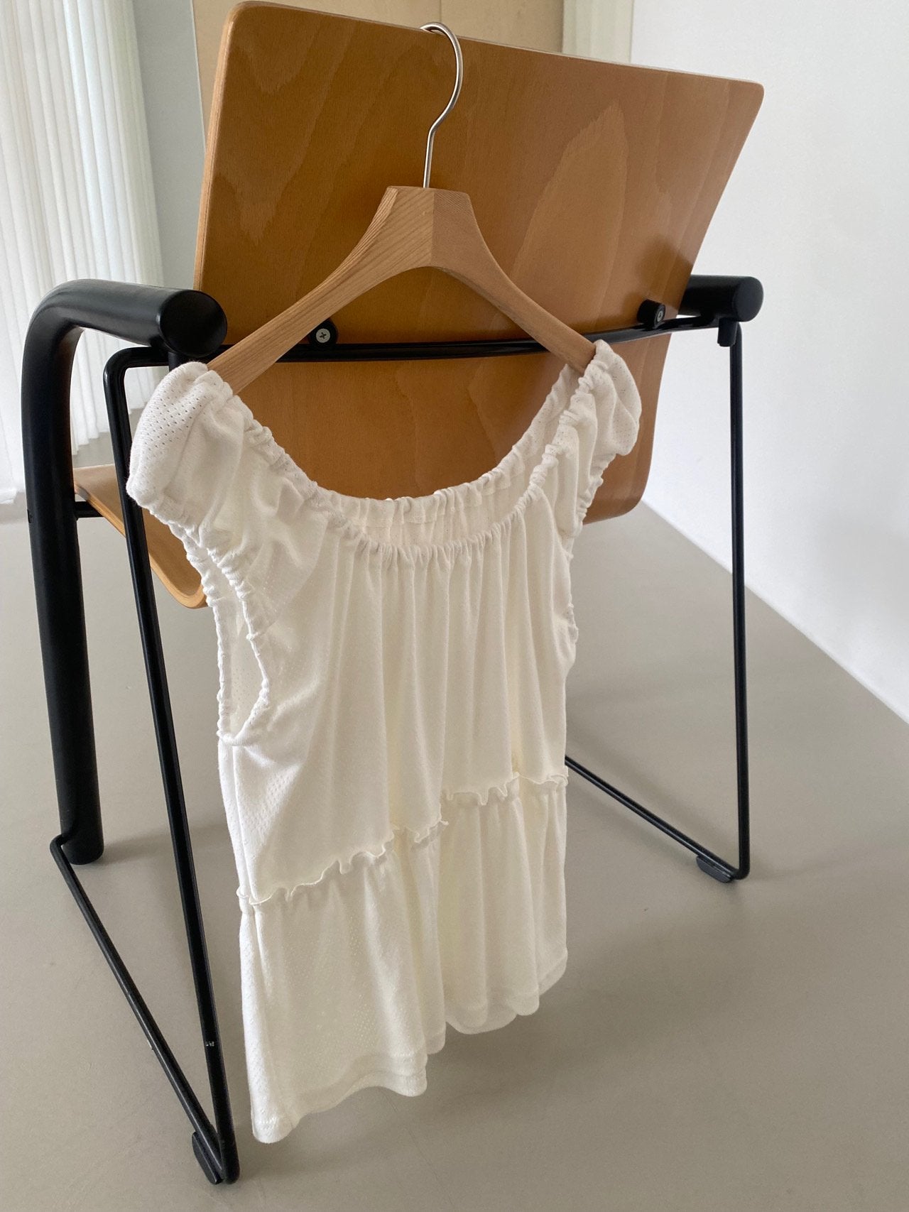 Nue Flash Gathered Sleeve Tiered Ruffle Top