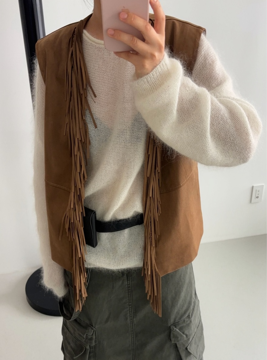 Suede Fringe Vest Camel styled front mirror selfie